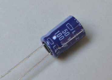 Capacitor 100 µF/50V Radial