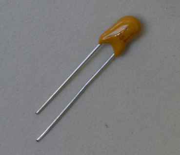 Tantal - Capacitor 1 uF / 35 Volt