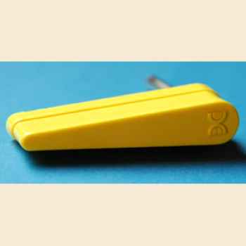Flipperfinger mit Data East - Logo gelb