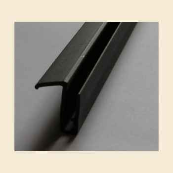 Bottom lift moulding Stern
