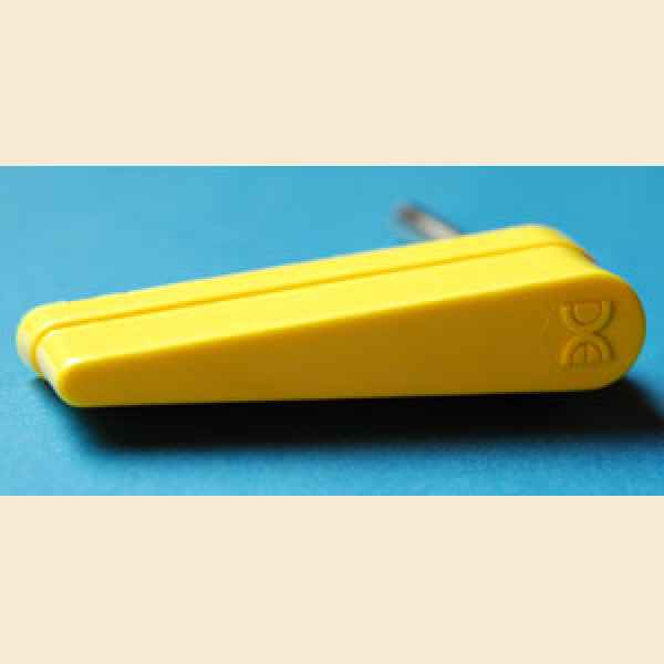 Flipperfinger mit Data East - Logo gelb