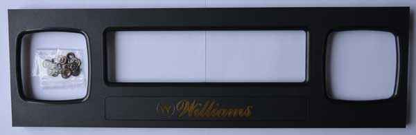 Displayblende mit goldenen Williams Logo