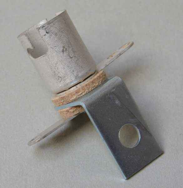 Lamp Socket Bayonet Lay down with 2 solder lugs