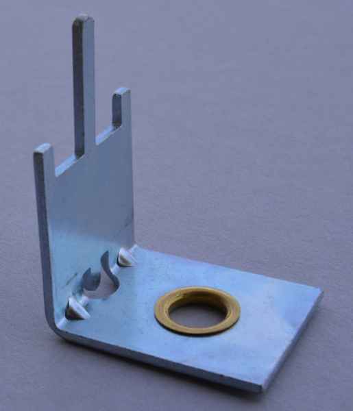 Frame und Eyelet Assembly
