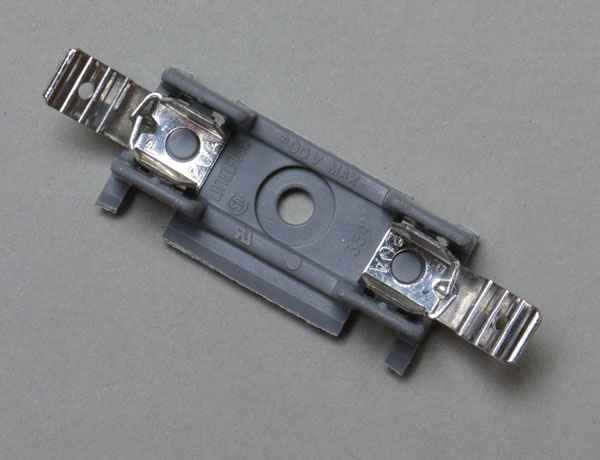 Sicherungshalter amerikanische Sicherungen 6,3 x 32 bis 20A