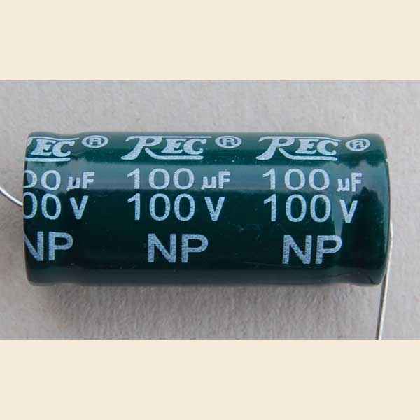 Capacitor 100µF/100V axial