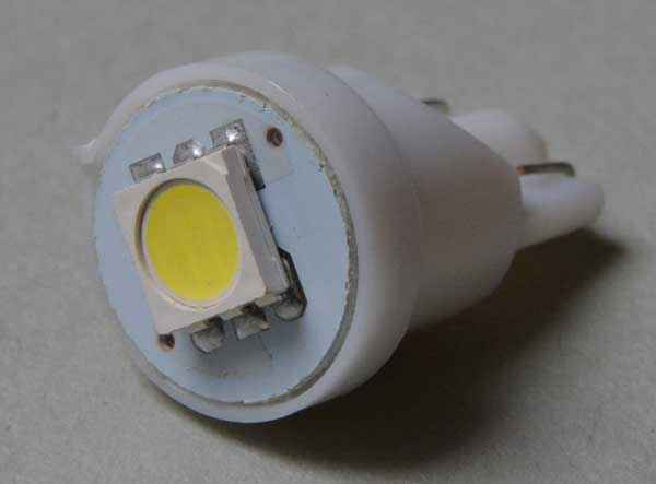 LED Blinklampe T10 - kaltweiß