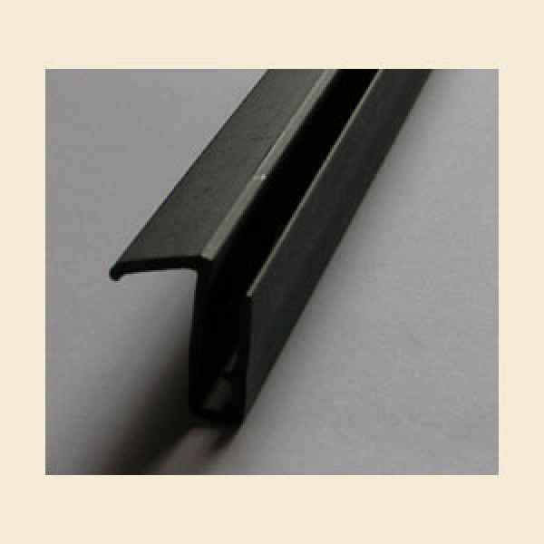 Bottom lift moulding Stern