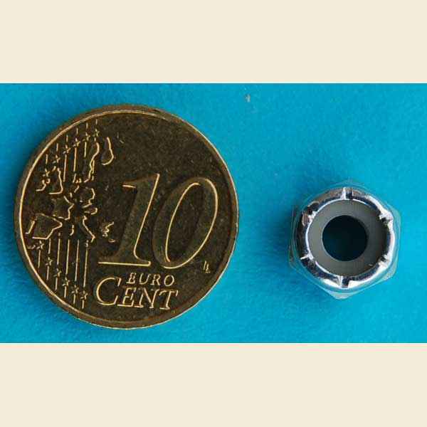 Nylon Insert Lock Nut 10-32"