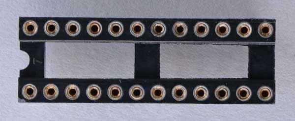 Socket IC 24 pin - small