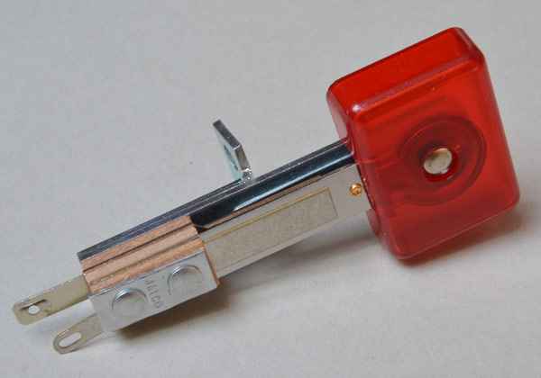 Target red transparent rectangular wide 3 D - Bracket on back - with 2 connectors