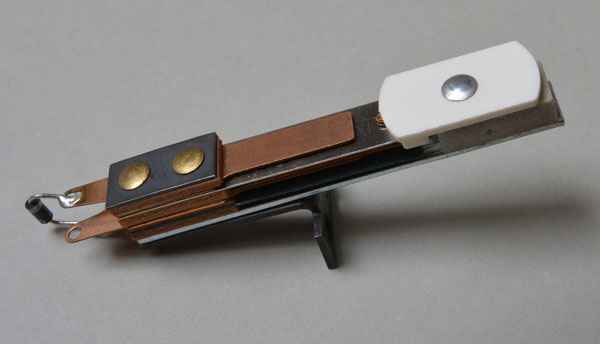 Target white, oblong rear Bracket