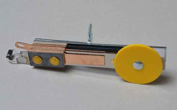 Target yellow, round - Bracket on Back