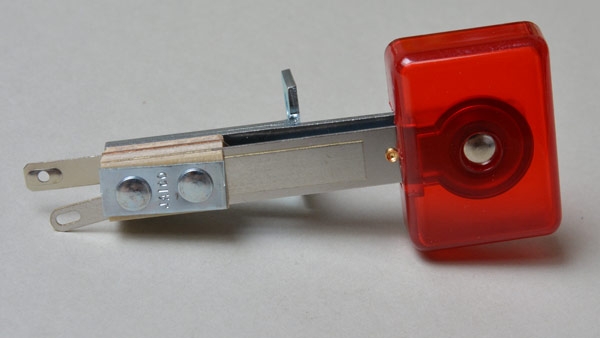 Target rot transparent 3D breit - Winkel auf Rückseite